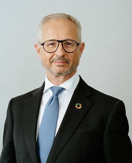 Alfred Stern — Chief Executive Officer (portrait)